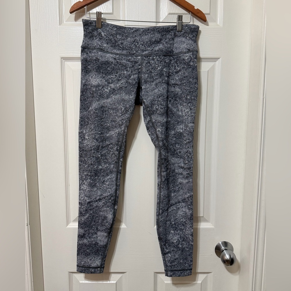 Lululemon wunder under tight size 10 euc
